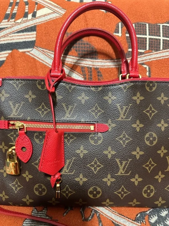 LOUIS VUITTON ❤️🌟SP2187 POPINCOURT PM MONOGRAM W/ RED TRIM BAG⭐️ - Picture 2 of 15